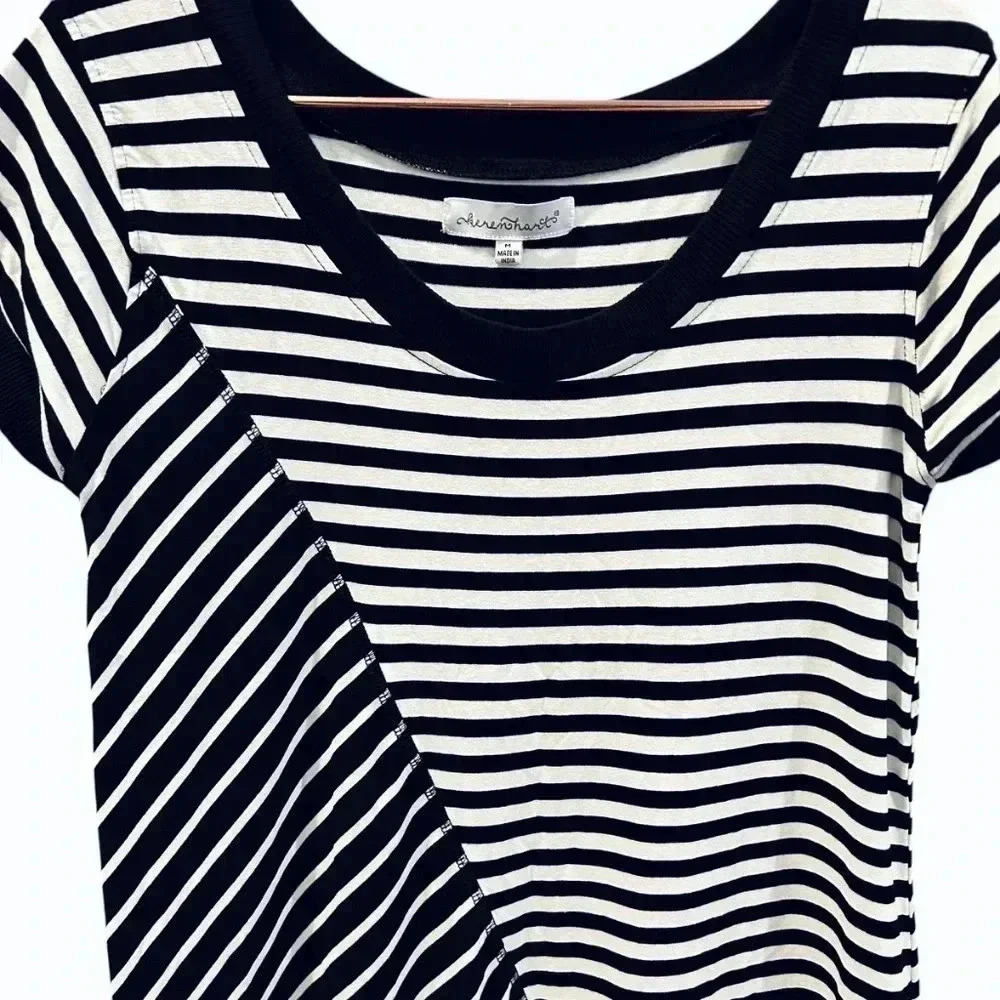Keren Hart black and white striped asymmetrical shirt size M - Picture 4 of 6